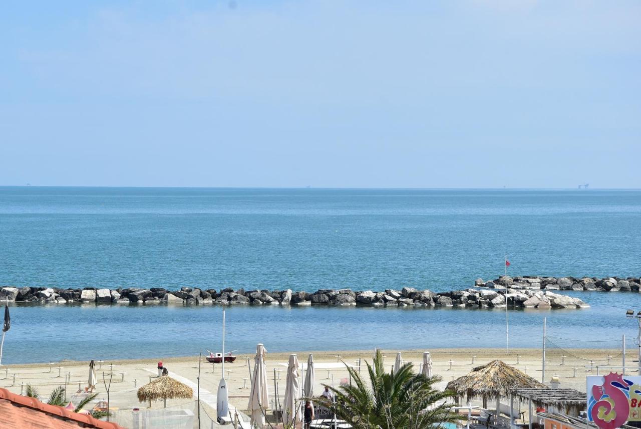 Hotel Crisvan Rimini Exteriér fotografie